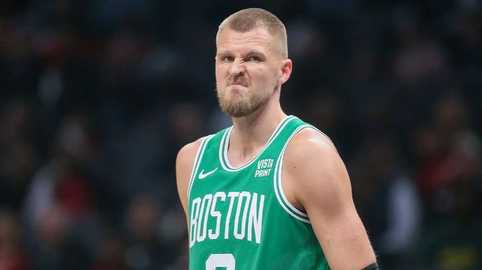 杨将进入他 杨将进入他