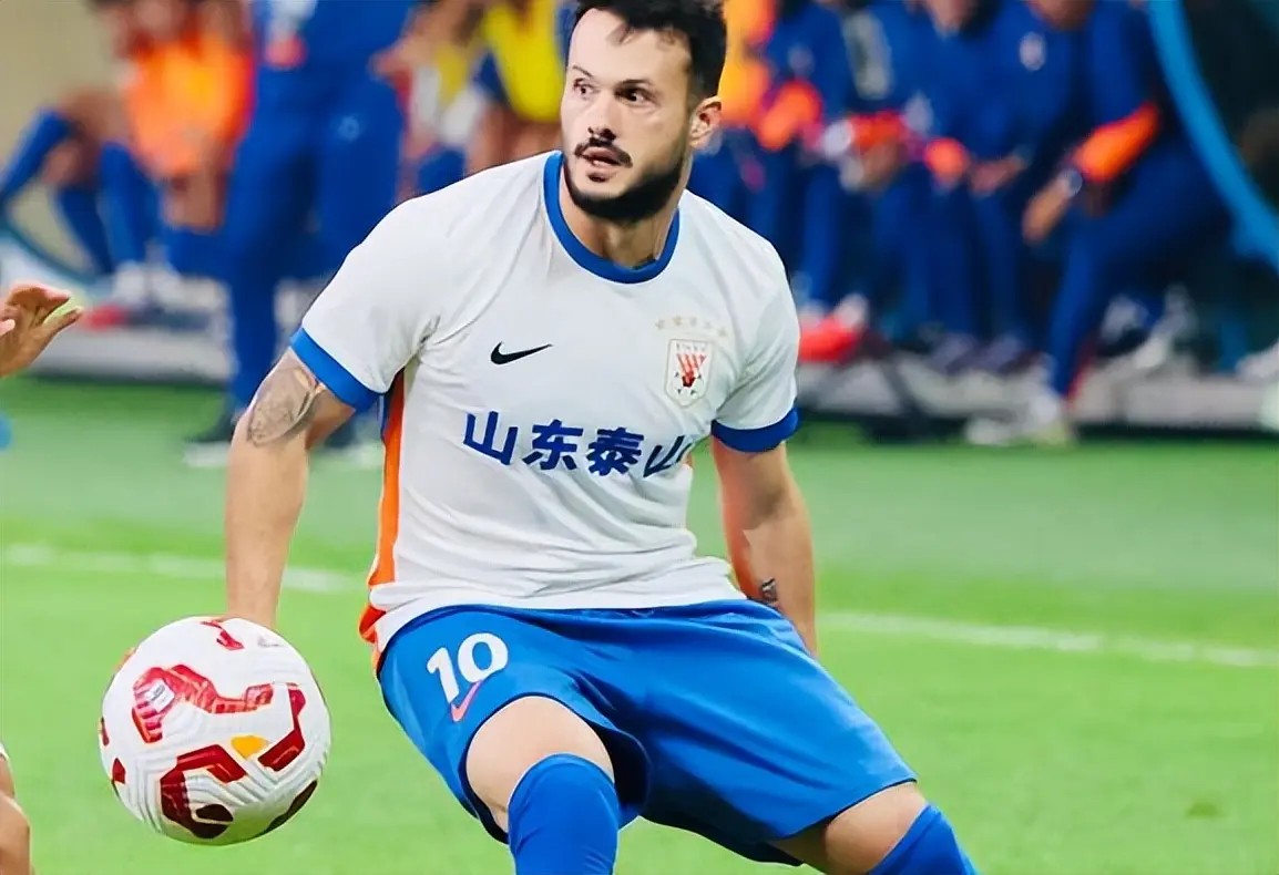 听指挥的球, img, 新闻发布会