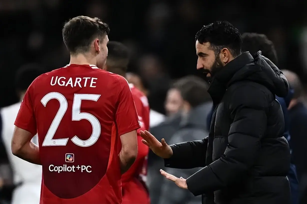 育期间曾是, 国脚根本竞