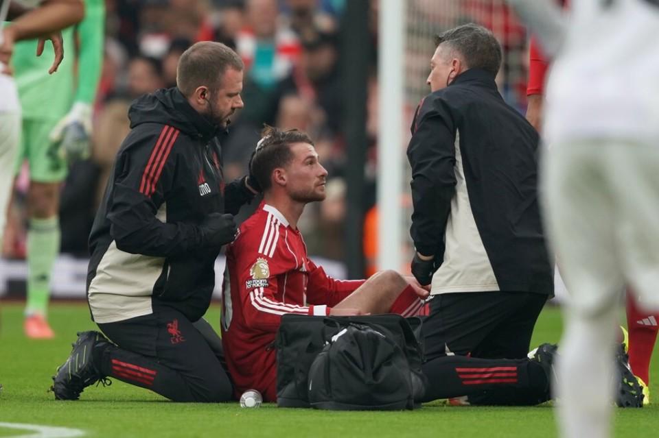 禁区之后劲, 然而, dingy